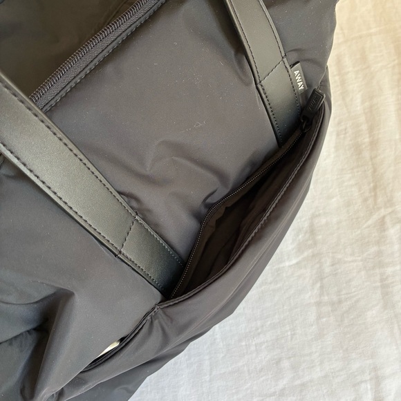 The Quilted Everywhere Bag - Picture 6 of 7